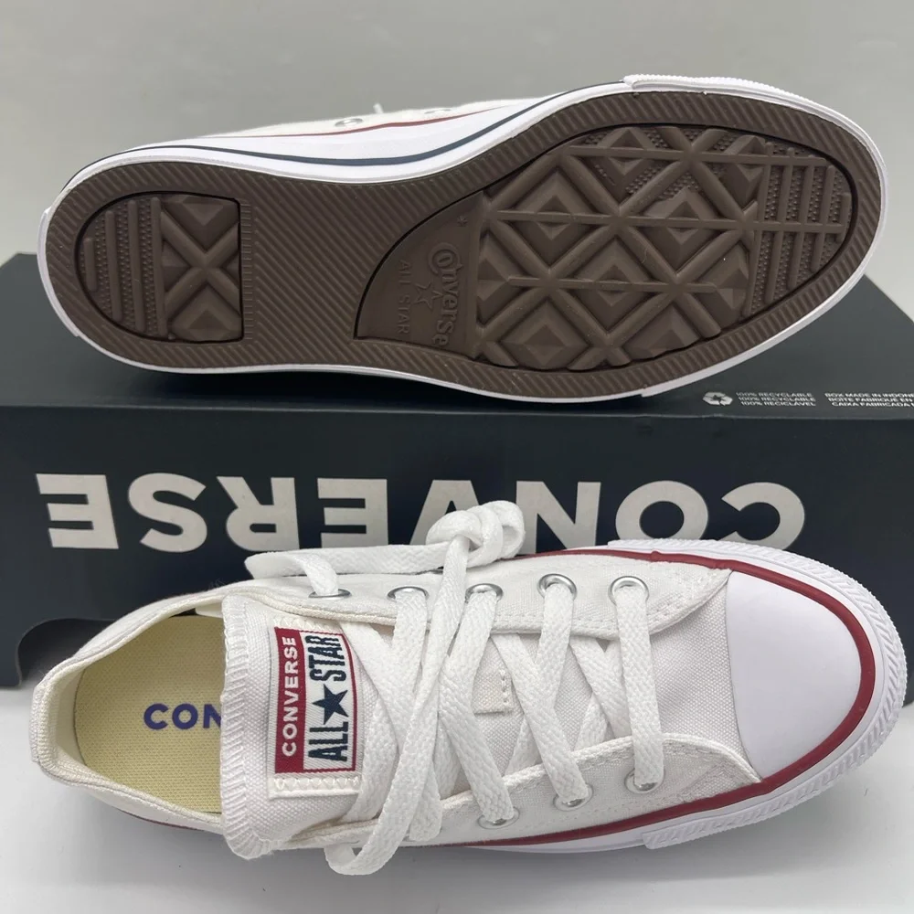 CTAS WMNS Chuck Taylor All Star LOW TOP SHOE
M7652C Black/White Sneakers - Picture 5 of 16